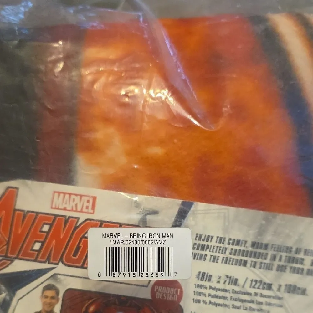 Marvel Avengers Red and Black Throw Blanket